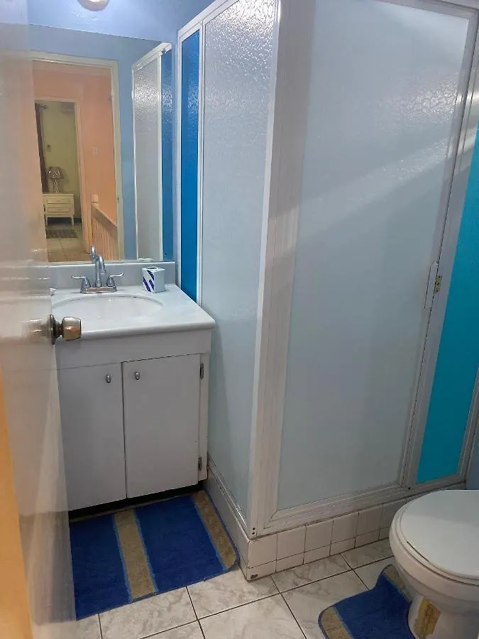 Finest Accommodation Renfrew Place 4-12 Renfrew Rd 2 Bedroom 2 Bat Apt # 15 New Kinston Jamaica Kingston 0*,  Jamaica