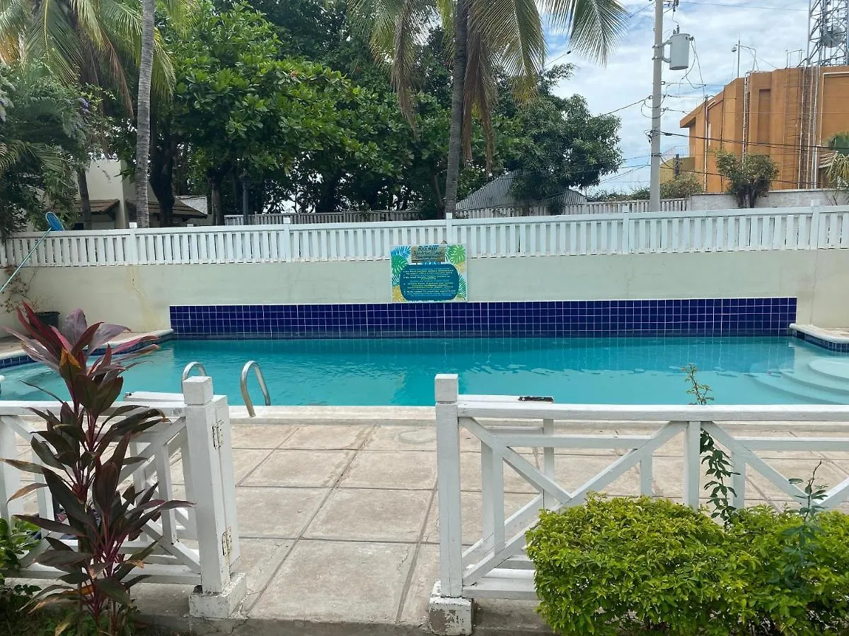 Finest Accommodation Renfrew Place 4-12 Renfrew Rd 2 Bedroom 2 Bat Apt # 15 New Kinston Jamaica Kingston Apartment
